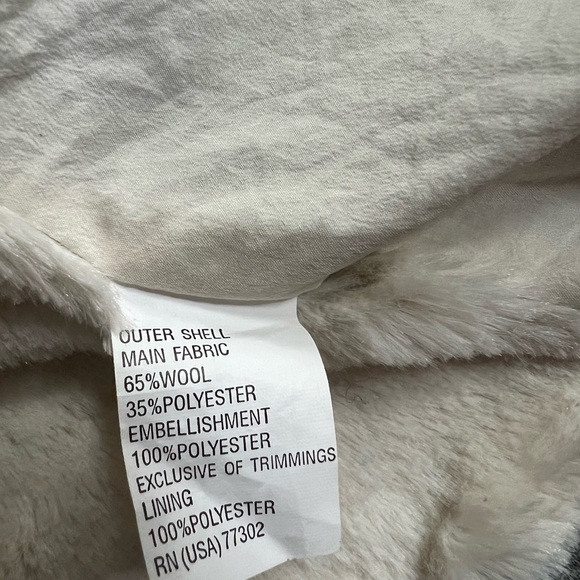 Zara Gray Teddy Jacket with Cream Faux Fur Collar - Picture 7 of 11